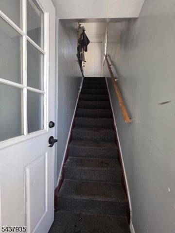 126 Smith St, Elizabeth City, NJ 07201
