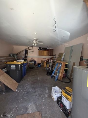 126 Smith St, Elizabeth City, NJ 07201