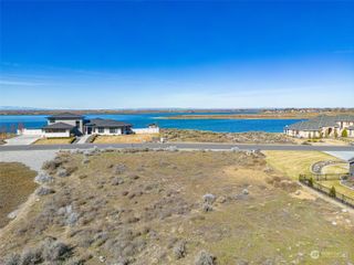 7382 Dune Lake Road SE, Moses Lake, WA 98837
