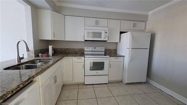 4404 Santa Barbara BLVD, Cape Coral, FL 33914