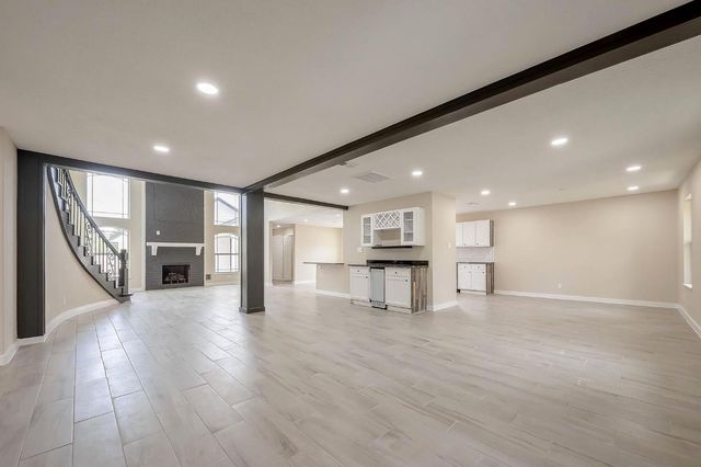 1011 Klamath Lane, Houston, TX 77090