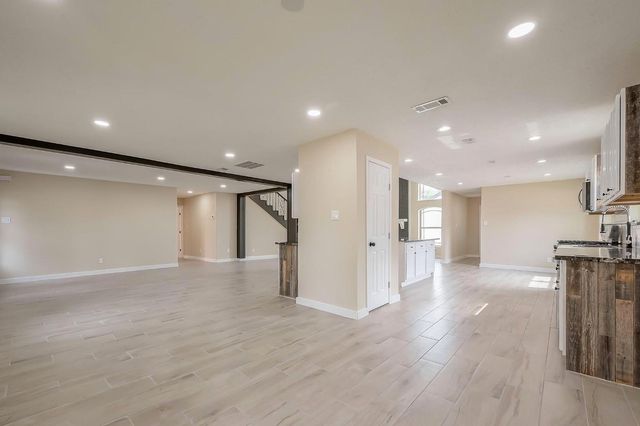 1011 Klamath Lane, Houston, TX 77090