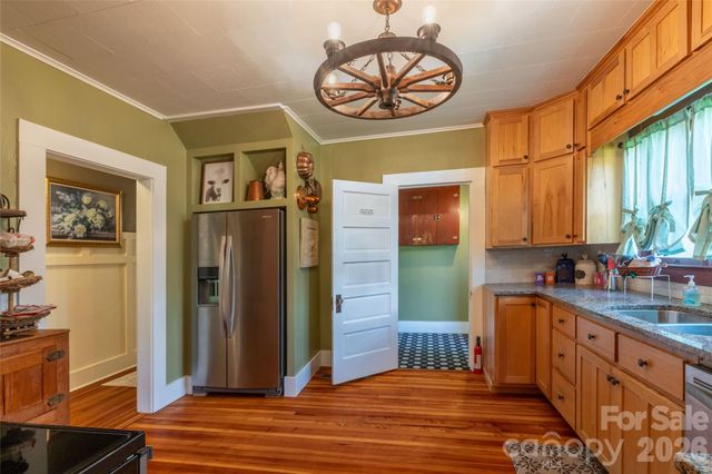 800 Main Street, Bryson City, NC 28713