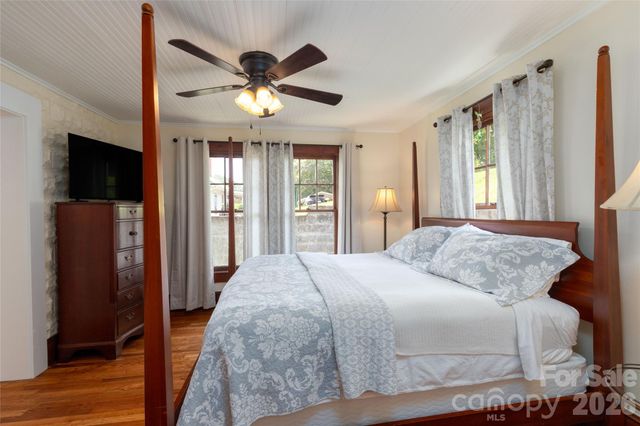 800 Main Street, Bryson City, NC 28713