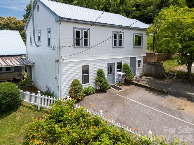 800 Main Street, Bryson City, NC 28713