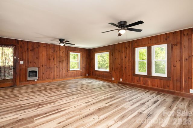 800 Main Street, Bryson City, NC 28713