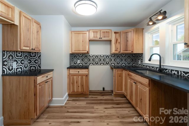 800 Main Street, Bryson City, NC 28713