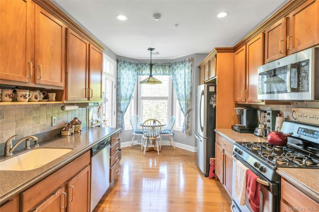 176 Symphony Drive, Lake Grove, NY 11755