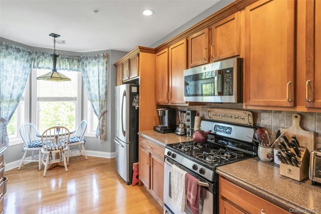 176 Symphony Drive, Lake Grove, NY 11755