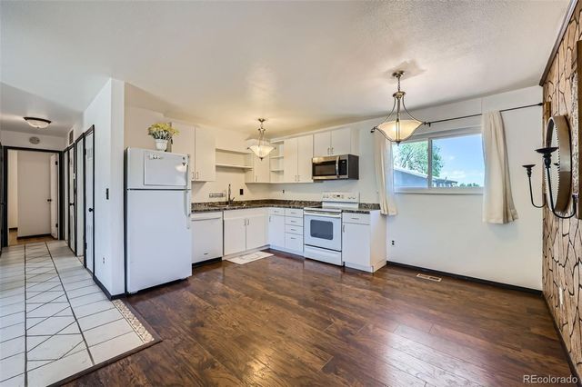 4503 Chamberlin South Court, Colorado Springs, CO 80906