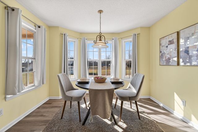 69 College Ct, Mc Ewen, TN 37101