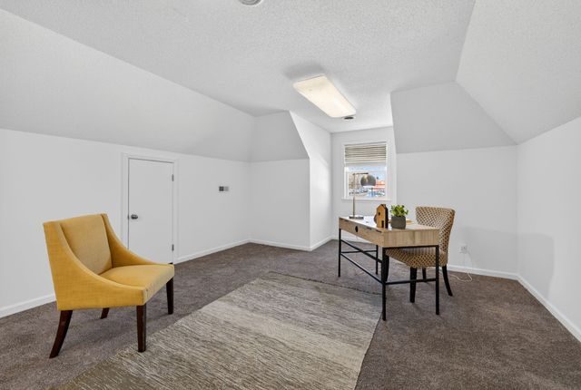 69 College Ct, Mc Ewen, TN 37101