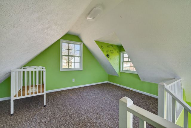 69 College Ct, Mc Ewen, TN 37101