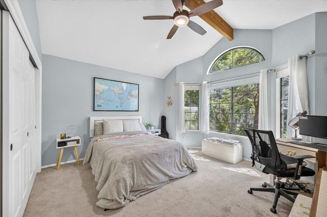 813 E Catalina Circle, Fresno, CA 93730