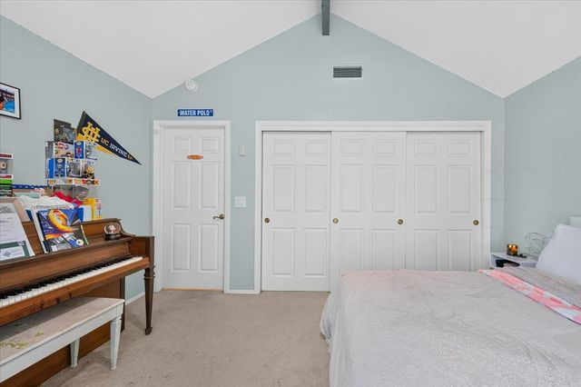 813 E Catalina Circle, Fresno, CA 93730