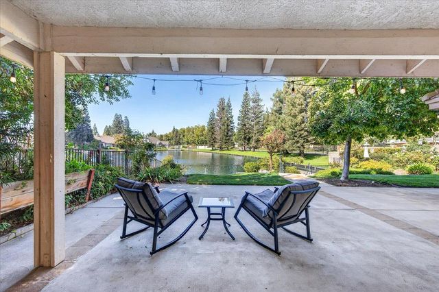 813 E Catalina Circle, Fresno, CA 93730