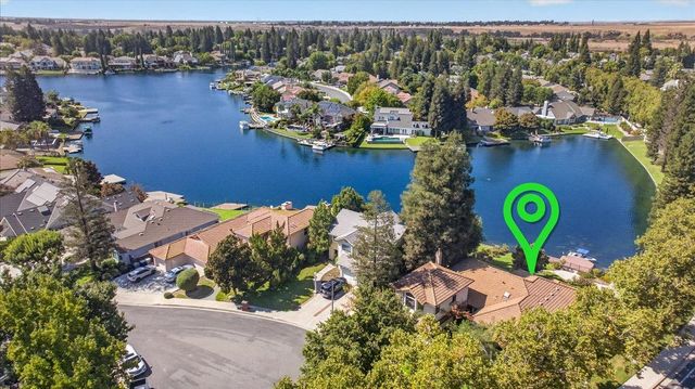 813 E Catalina Circle, Fresno, CA 93730