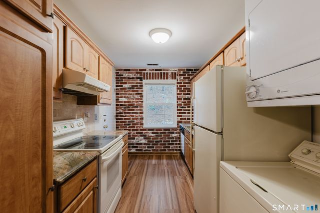 40 Village Walk 40, Wilton, CT 06897