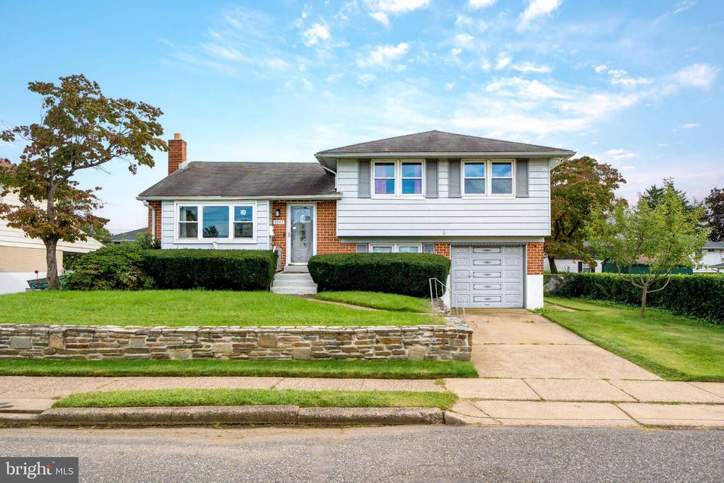 9947 MONTOUR ST, Philadelphia, PA 19115 — exterior