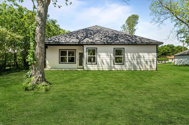 1312 S Clements Street, Gainesville, TX 76240
