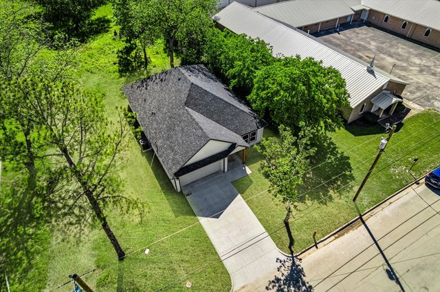 1312 S Clements Street, Gainesville, TX 76240
