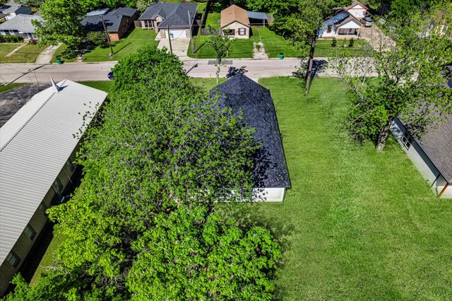 1312 S Clements Street, Gainesville, TX 76240