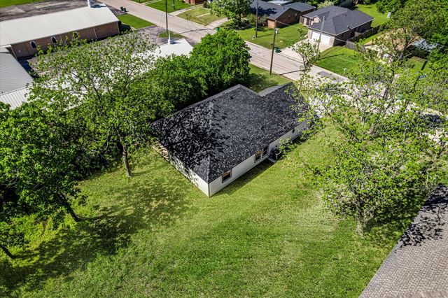 1312 S Clements Street, Gainesville, TX 76240