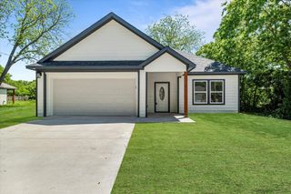 1312 S Clements Street, Gainesville, TX 76240