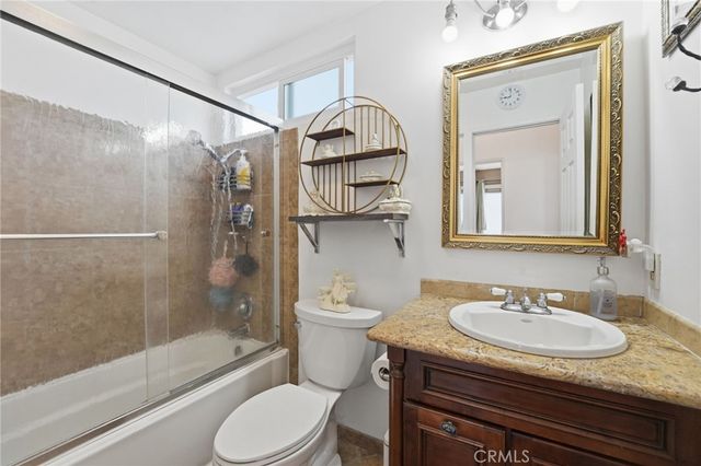 15766 Firethorn Road, Fontana, CA 92337