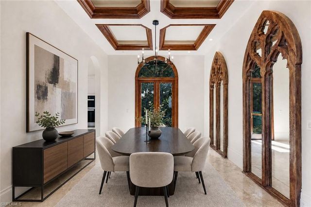 1609 Chinaberry WAY, Naples, FL 34105