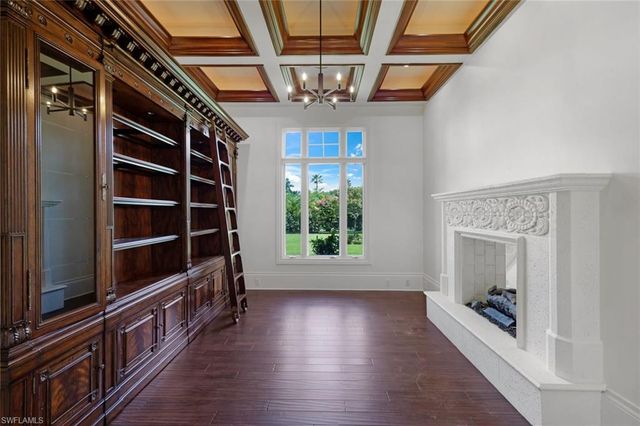 1609 Chinaberry WAY, Naples, FL 34105