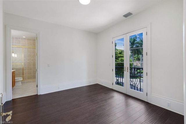 1609 Chinaberry WAY, Naples, FL 34105
