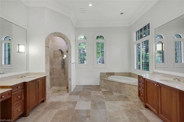 1609 Chinaberry WAY, Naples, FL 34105