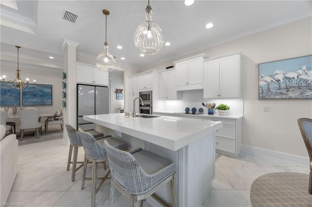 6472 Arriba AVE, Naples, FL 34113