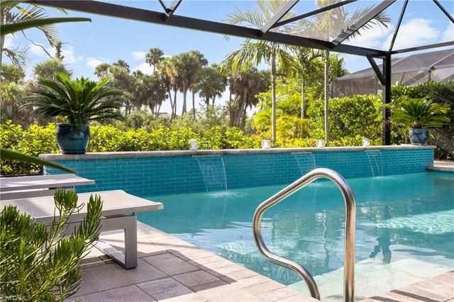 6472 Arriba AVE, Naples, FL 34113
