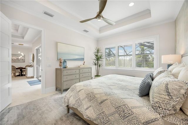 6472 Arriba AVE, Naples, FL 34113
