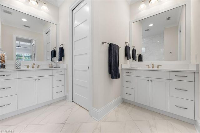 6472 Arriba AVE, Naples, FL 34113
