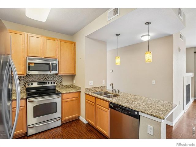 804 Summer Hawk Drive 4203, Longmont, CO 80504