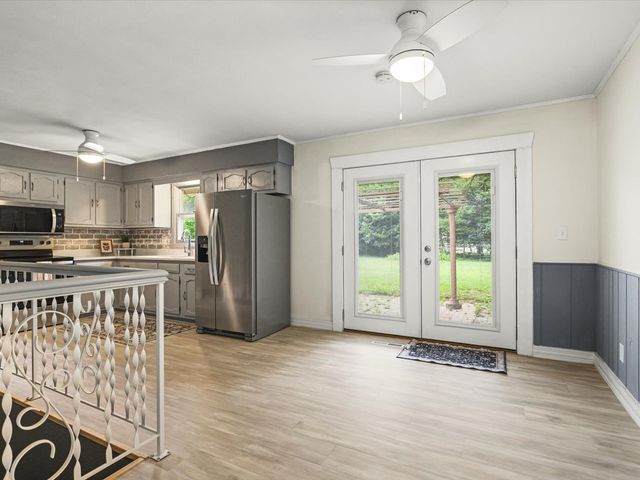 3919 Falling Leaf Drive, Rockford, IL 61109