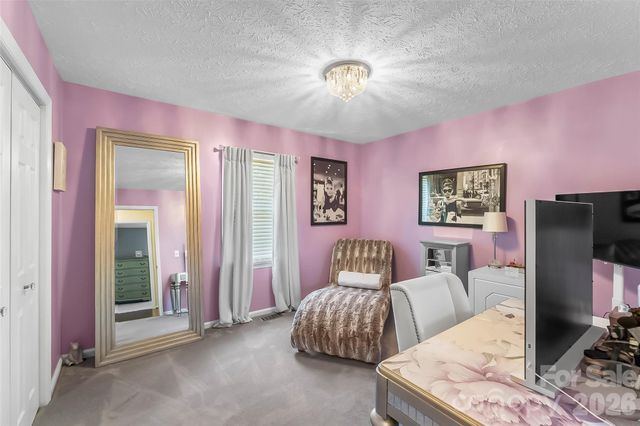 3104 Zion Church Road, Hickory, NC 28602