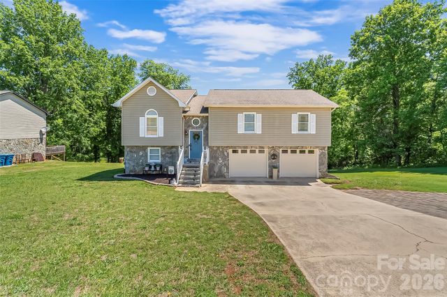 3104 Zion Church Road, Hickory, NC 28602