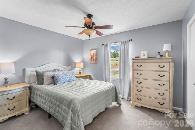 3104 Zion Church Road, Hickory, NC 28602
