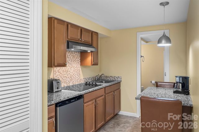 3104 Zion Church Road, Hickory, NC 28602