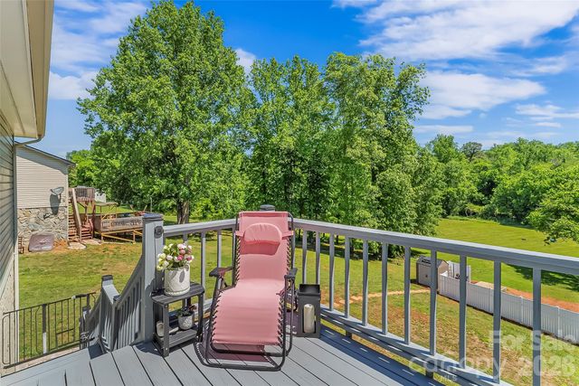 3104 Zion Church Road, Hickory, NC 28602