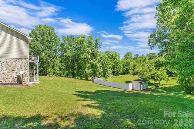 3104 Zion Church Road, Hickory, NC 28602