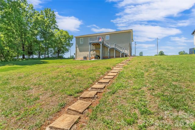 3104 Zion Church Road, Hickory, NC 28602