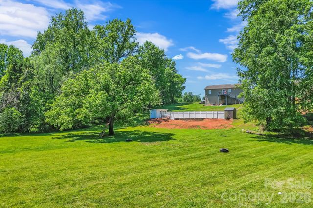 3104 Zion Church Road, Hickory, NC 28602