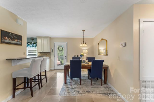 3104 Zion Church Road, Hickory, NC 28602