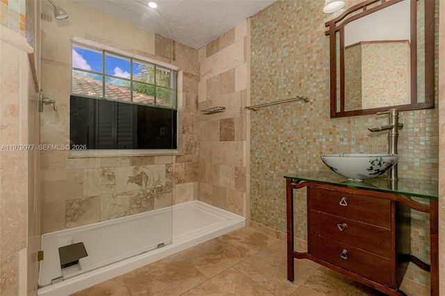 15048 SW 51st St, Davie, FL 33331