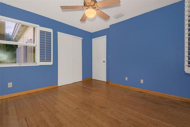 15048 SW 51st St, Davie, FL 33331